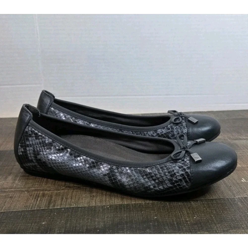 Vionic Minna Snakeskin Leather Ballet Flat Cap Toe Slip On Bow Size 8